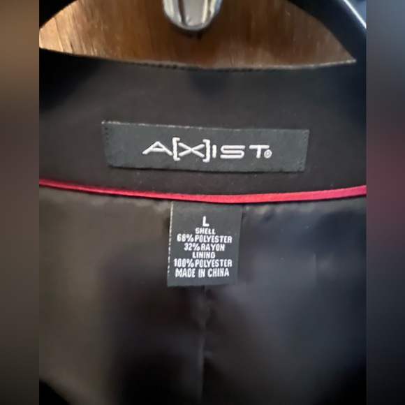 Mens Black Suit with Vest - Picture 6 of 6